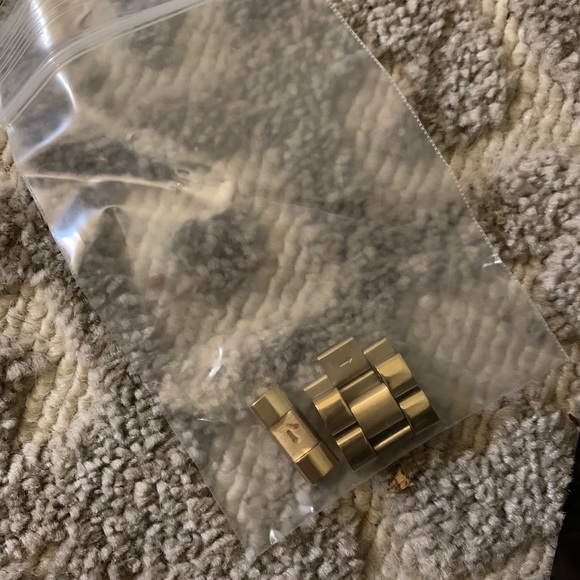 Michael Kors gold watch - Picture 4 of 4